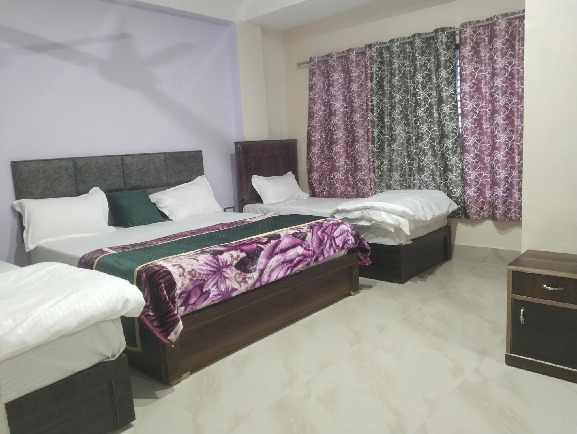 Dixit Residency Hotel Vrindavan Luaran gambar