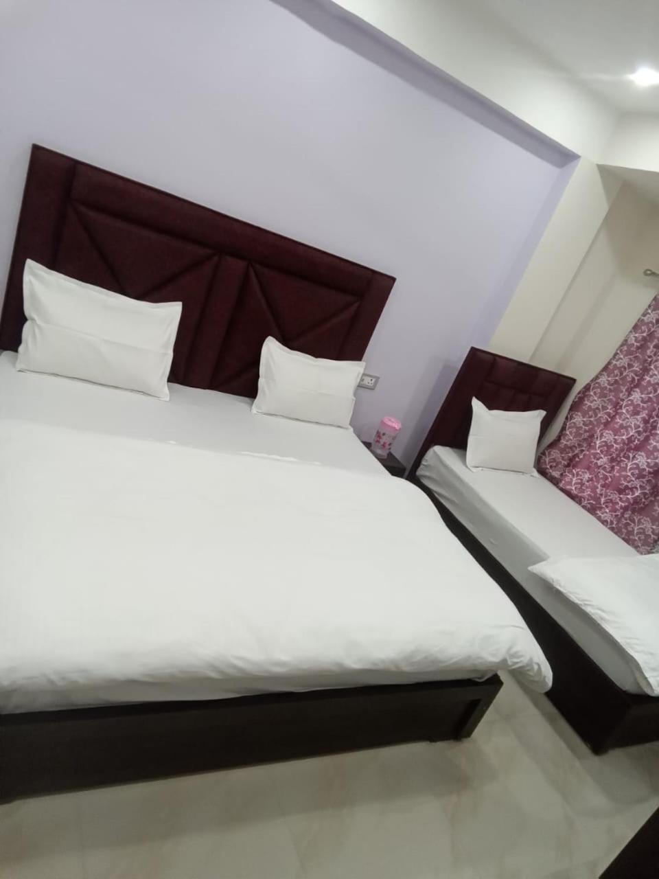 Dixit Residency Hotel Vrindavan Luaran gambar