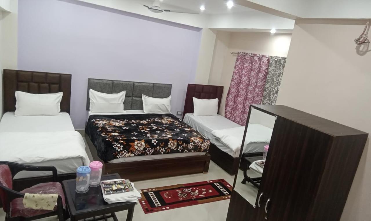 Dixit Residency Hotel Vrindavan Luaran gambar